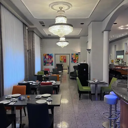 ホテル Gaestehaus Kral エルランゲン