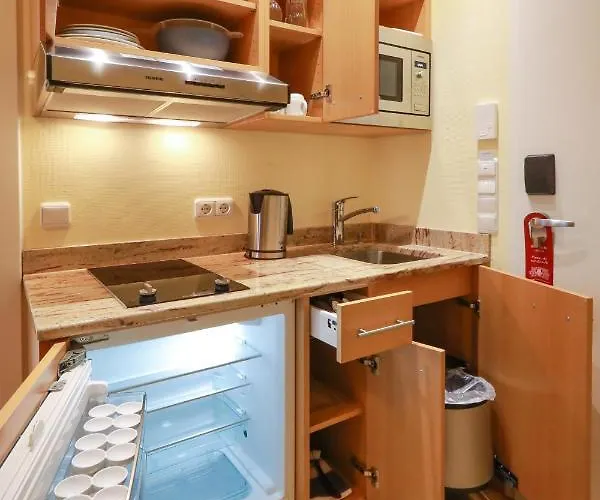 מלון Gaestehaus Kral